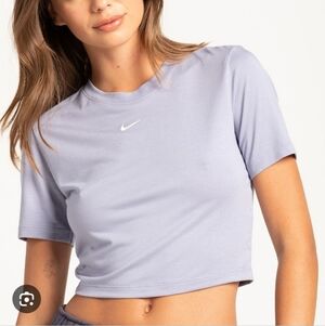 Nike sportswear essential slim fit crop t-shirt purple indigo haze size small
